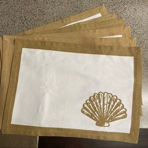 Shell dinner placemats- set of 6.